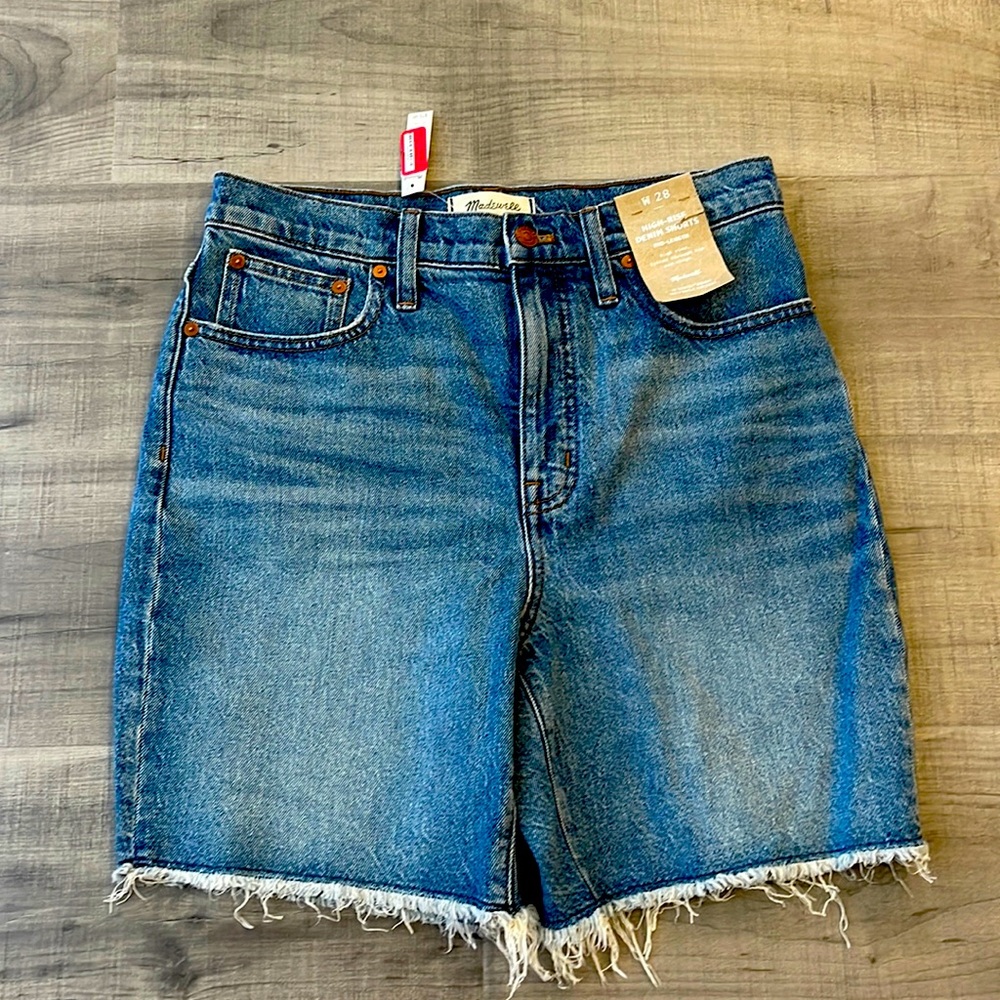 Madewell high rise denim shorts size 28